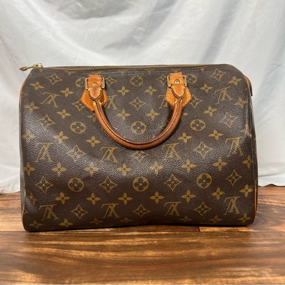 Louis Vuitton Monogram Speedy 30